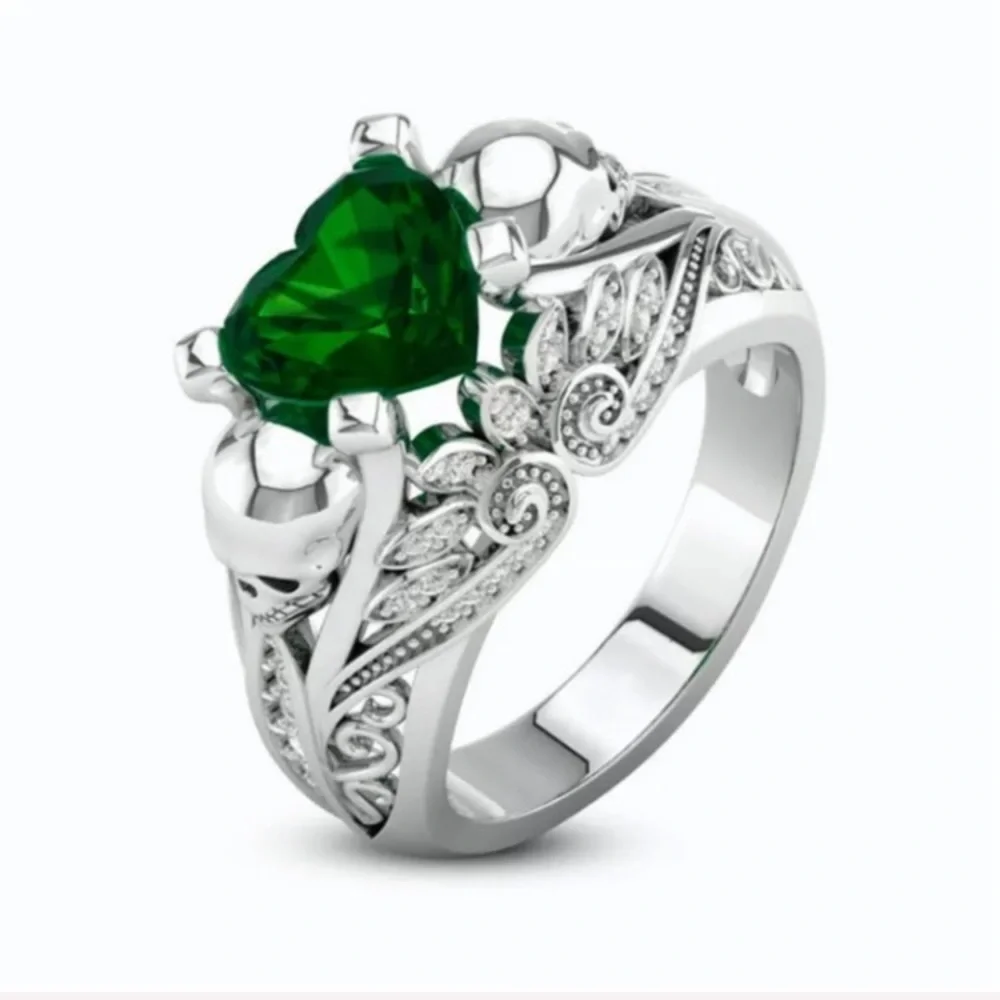 Size 9 Emerald Green Heart Silver Skull Ring NEW